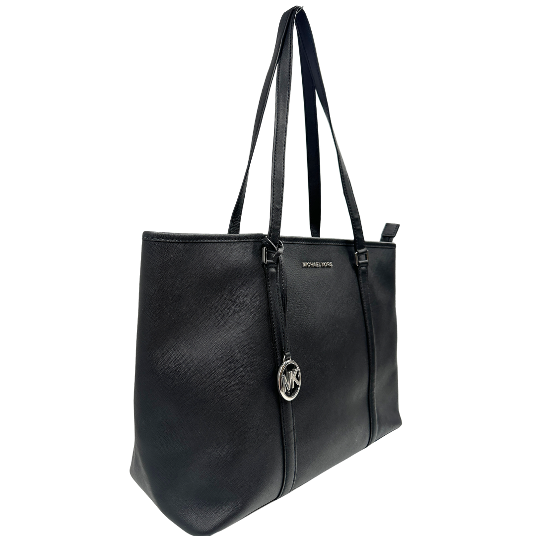 lato Shopper Temple MK in pelle saffiano nera 