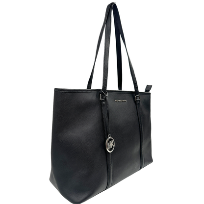 lato Shopper Temple MK in pelle saffiano nera 