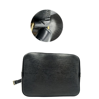 Base e codice, Secchiello Noé Louis Vuitton in pelle Epi nera con parti metalliche dorate e manico regolabile con fibbia. Indossabile a spalla.