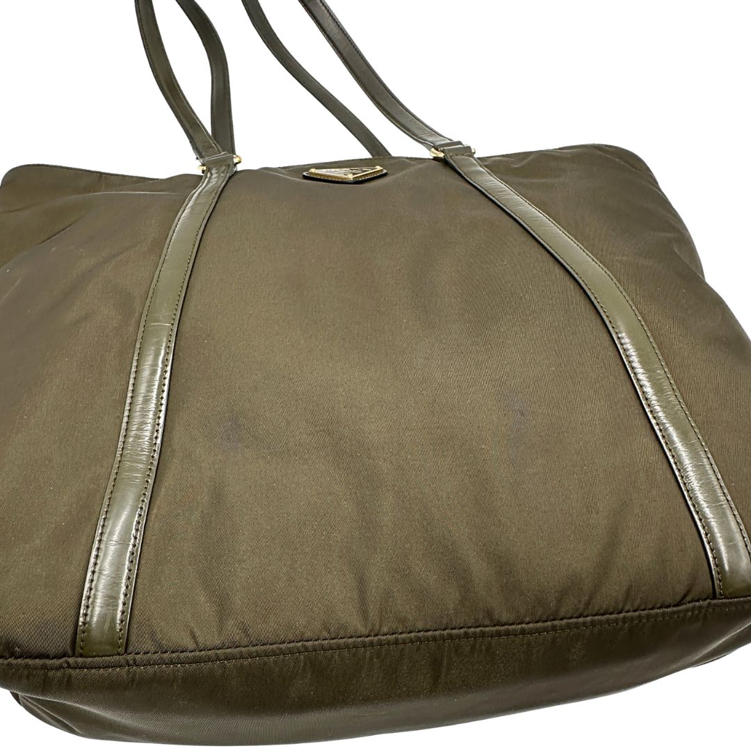 Borsa Prada in nylon verde