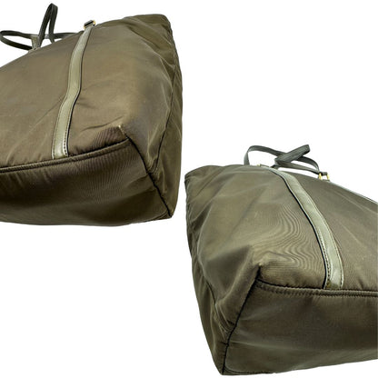 angoli Borsa Prada in nylon verde 