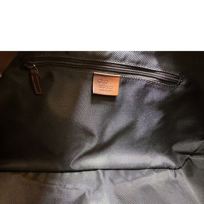 interno Borsa Gucci in tessuto color sabbia con finiture in pelle GG marrone 