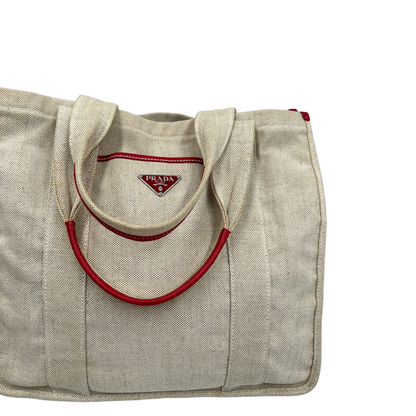 Manici, Borsa Tote Prada in tessuto Jacquard beige con finiture in pelle rossa. Indossabile a mano. Originale, usata, di lusso, in ottime condizioni.