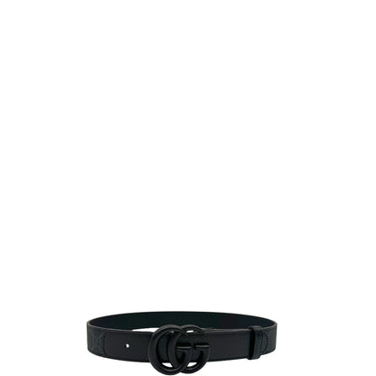 Cintura Gucci GG in canvas grigio con finiture in pelle nera e fibbia GG tono su tono. Originale, usata, di lusso, in ottime condizioni.