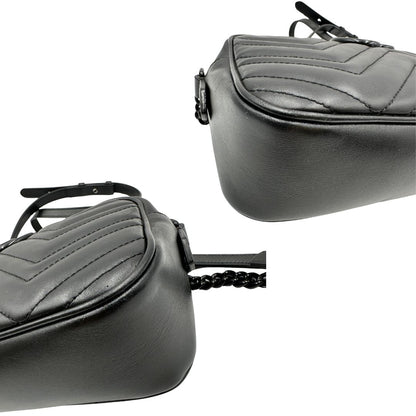 Angoli, Camera bag Gucci Marmont in pelle nera trama chevron con hardware toto sul tono. Indossabile a tracolla. Originale, usata, di lusso, in ottime condizioni.