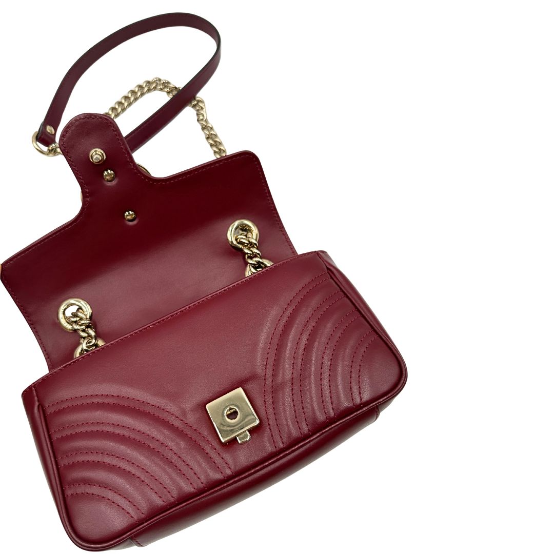 Borsa Gucci Marmont misura piccola bordeaux
