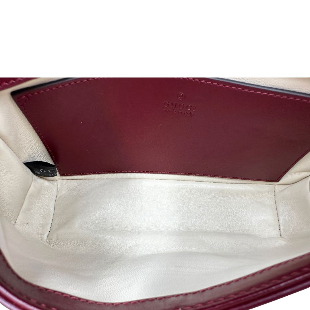 Borsa Gucci Marmont misura piccola bordeaux
