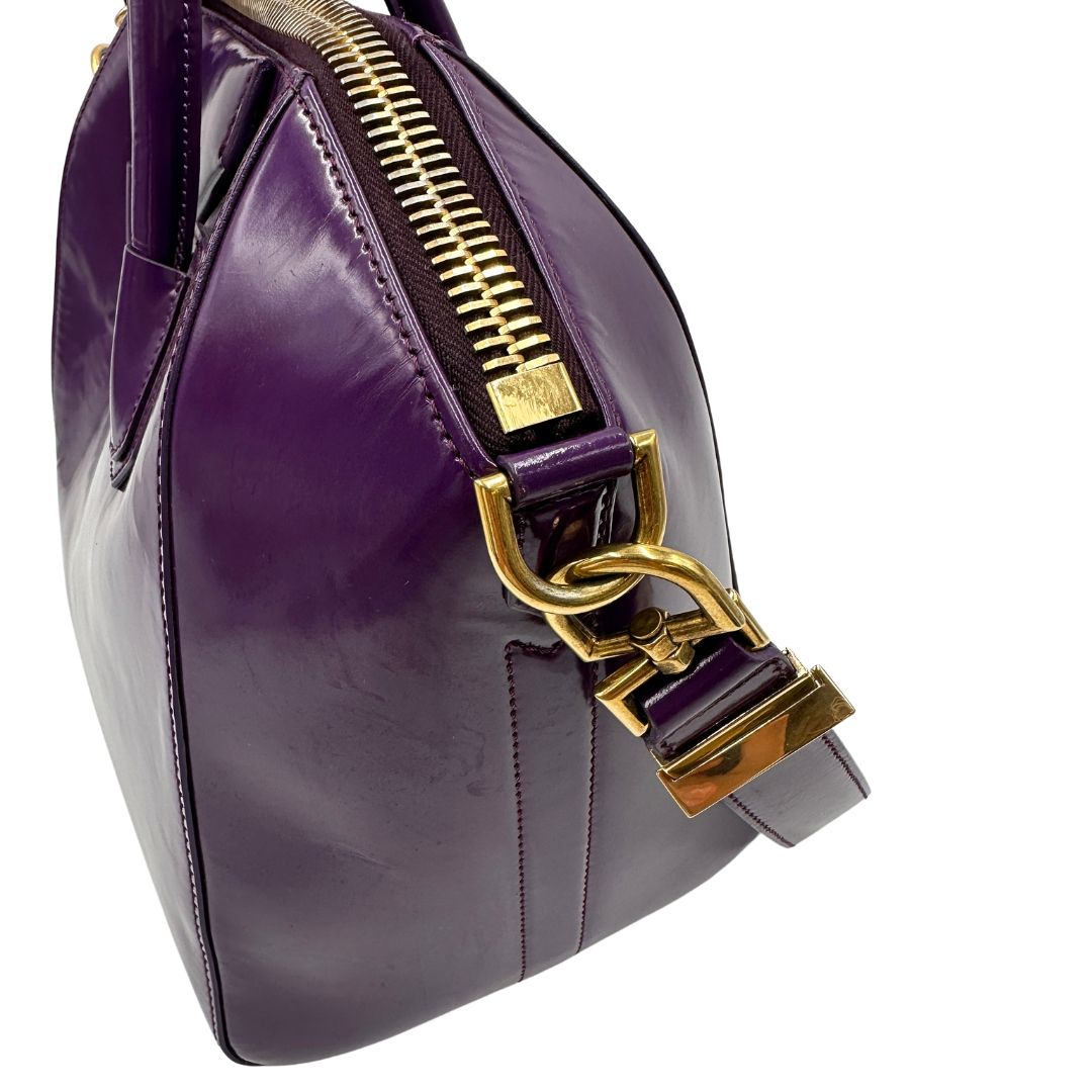 Antigona Givenchy in pelle spazzolata viola