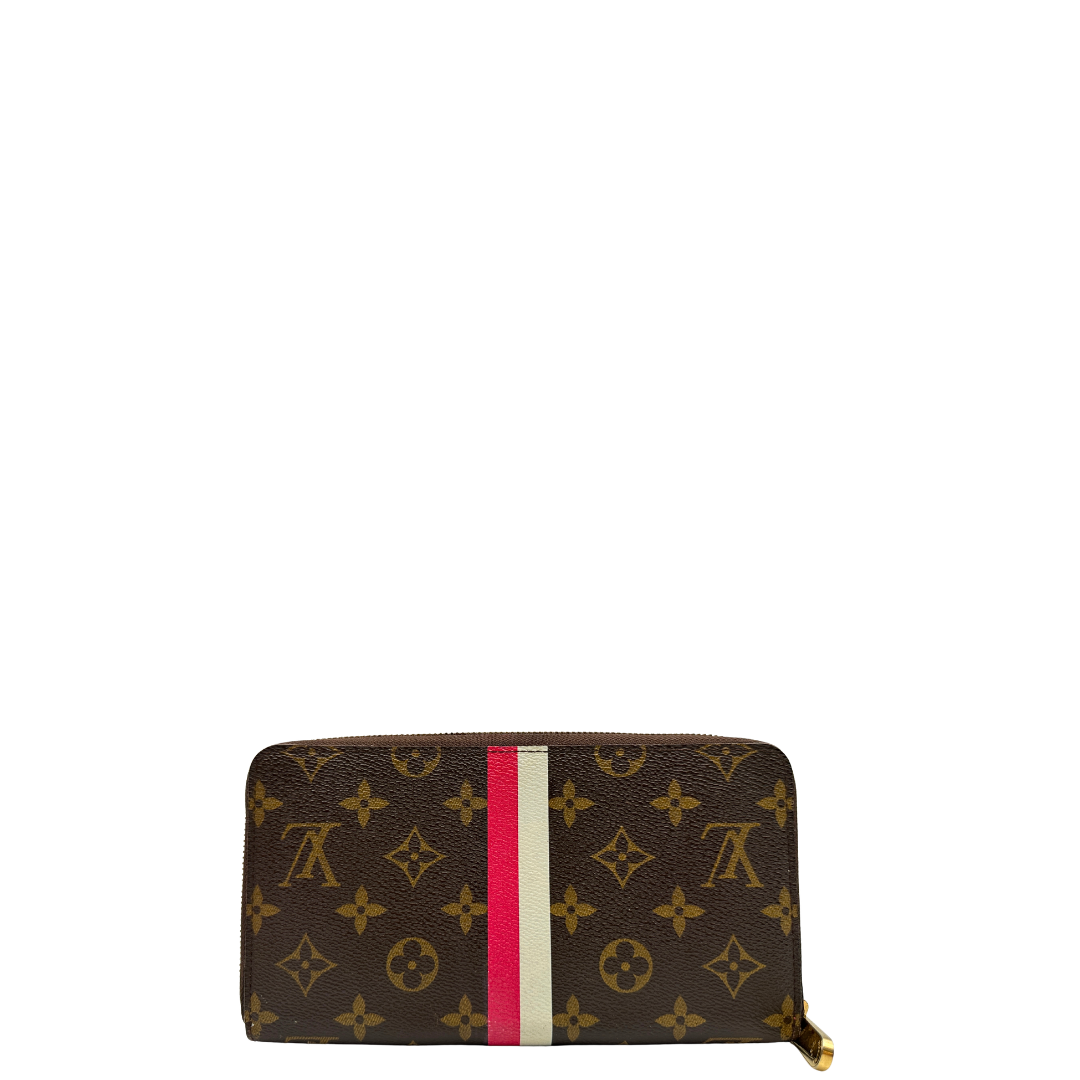 Retro, Portafoglio Louis Vuitton in tela Monogram marrone personalizzato con strisce verticali fucsia e bianco e le iniziali LS. Originale, usato, di lusso, in ottime condizioni.