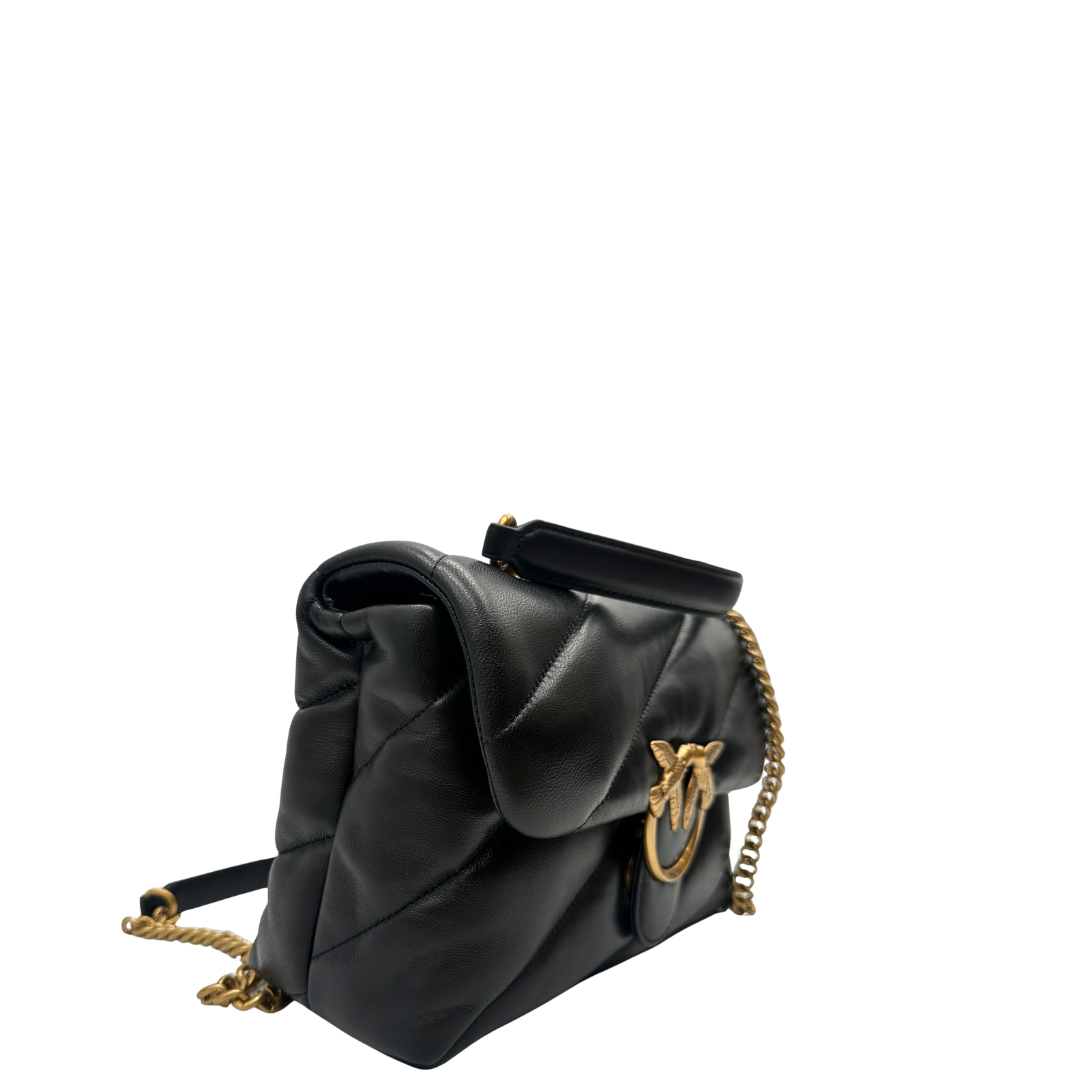 lato Borsa Pinko nella versione media in morbida nappa nera 