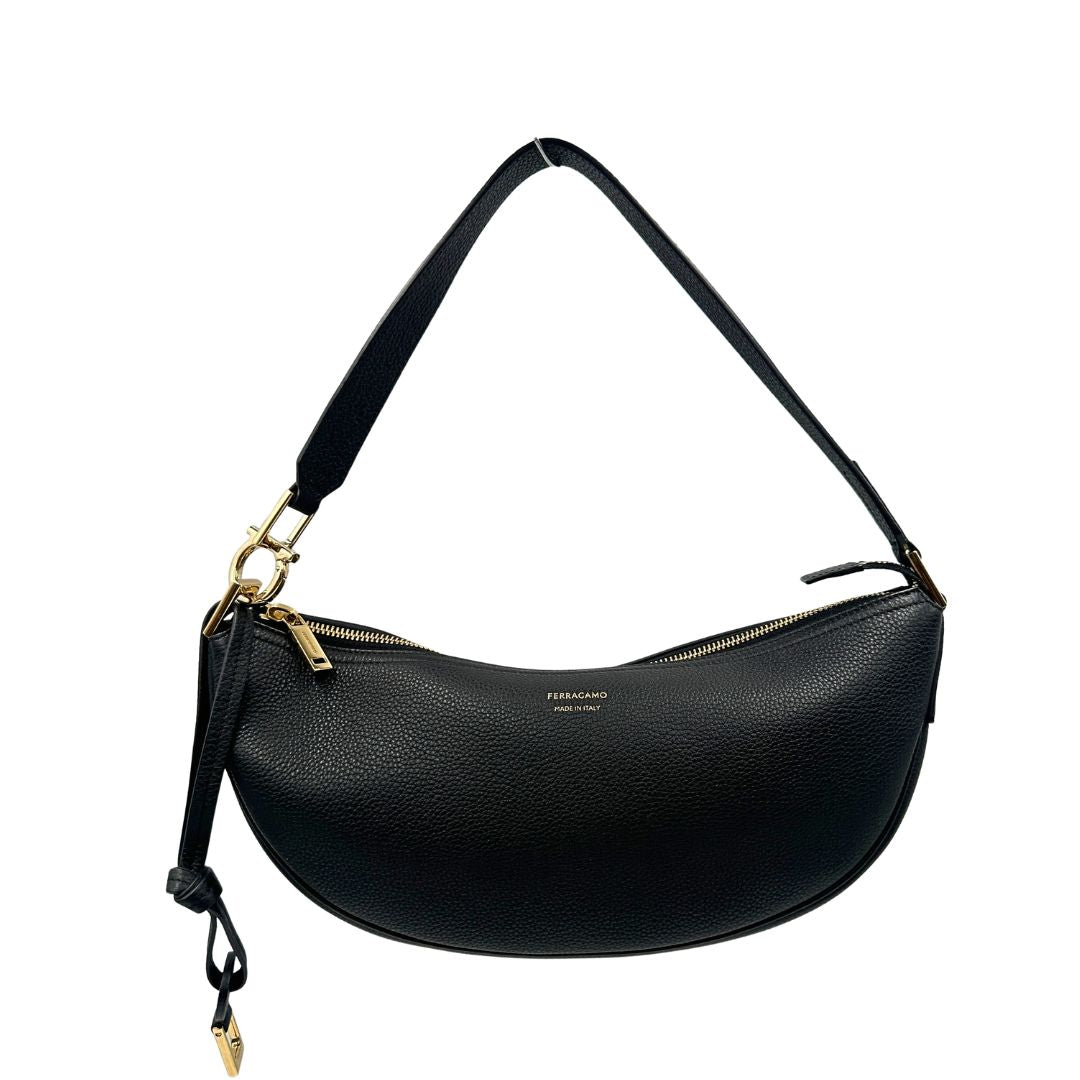 front Borsa Salvatore Ferragamo in pelle nera con hardware dorato 
