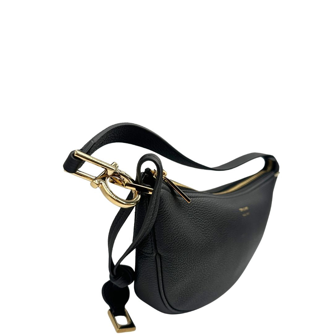 lato Borsa Salvatore Ferragamo in pelle nera con hardware dorato 