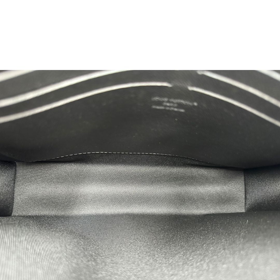 Pochette Voyage MM Louis Vuitton