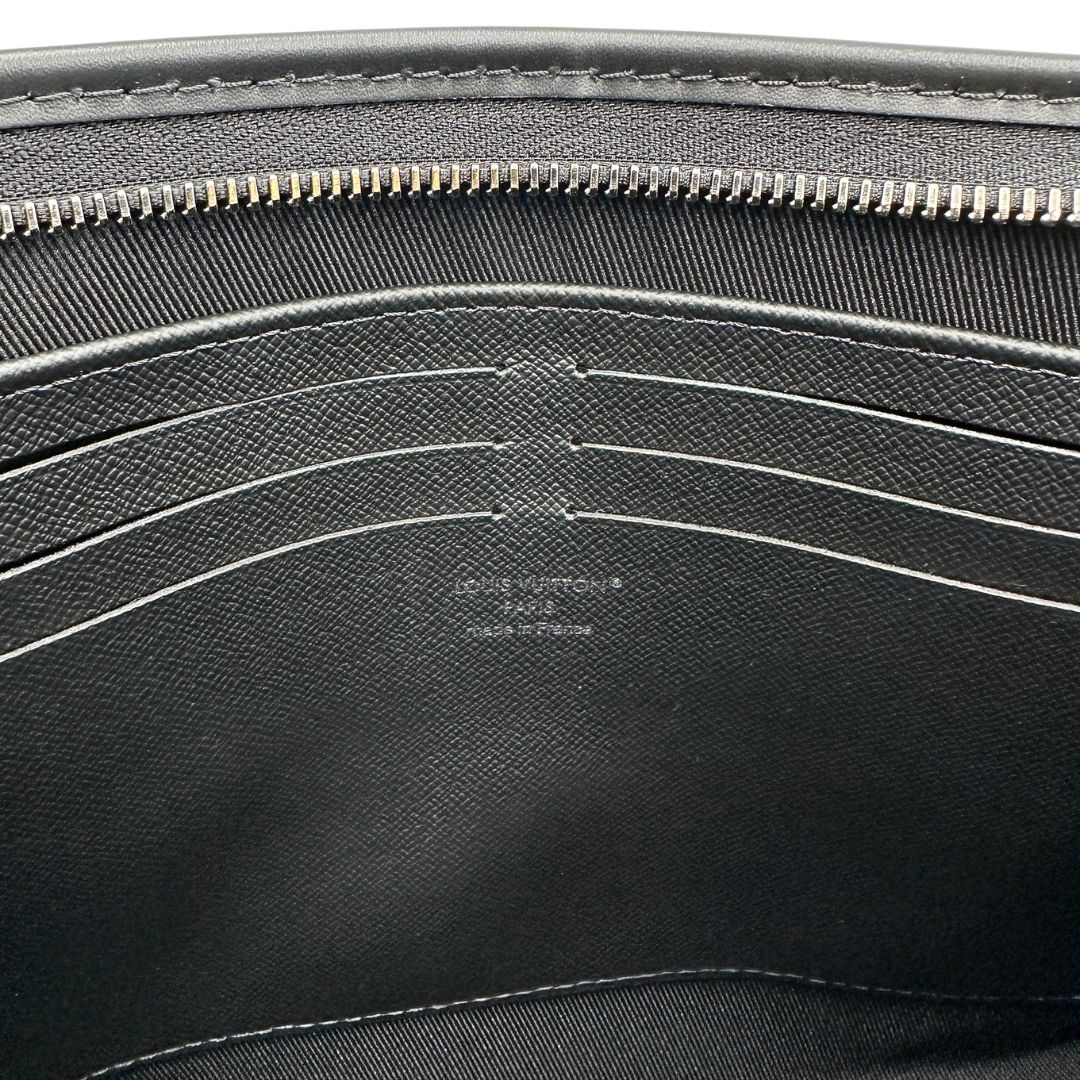 Pochette Voyage MM Louis Vuitton
