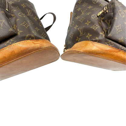 Angoli di uno zaino Montsouris GM in canvas marrone monogram con finiture in vacchetta naturale.