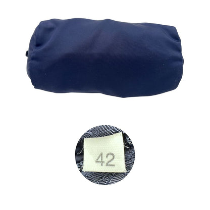 base e codice Pouch Prada in nylon blu  