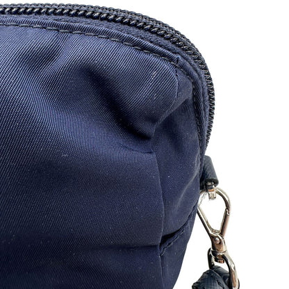 lato Pouch Prada in nylon blu  