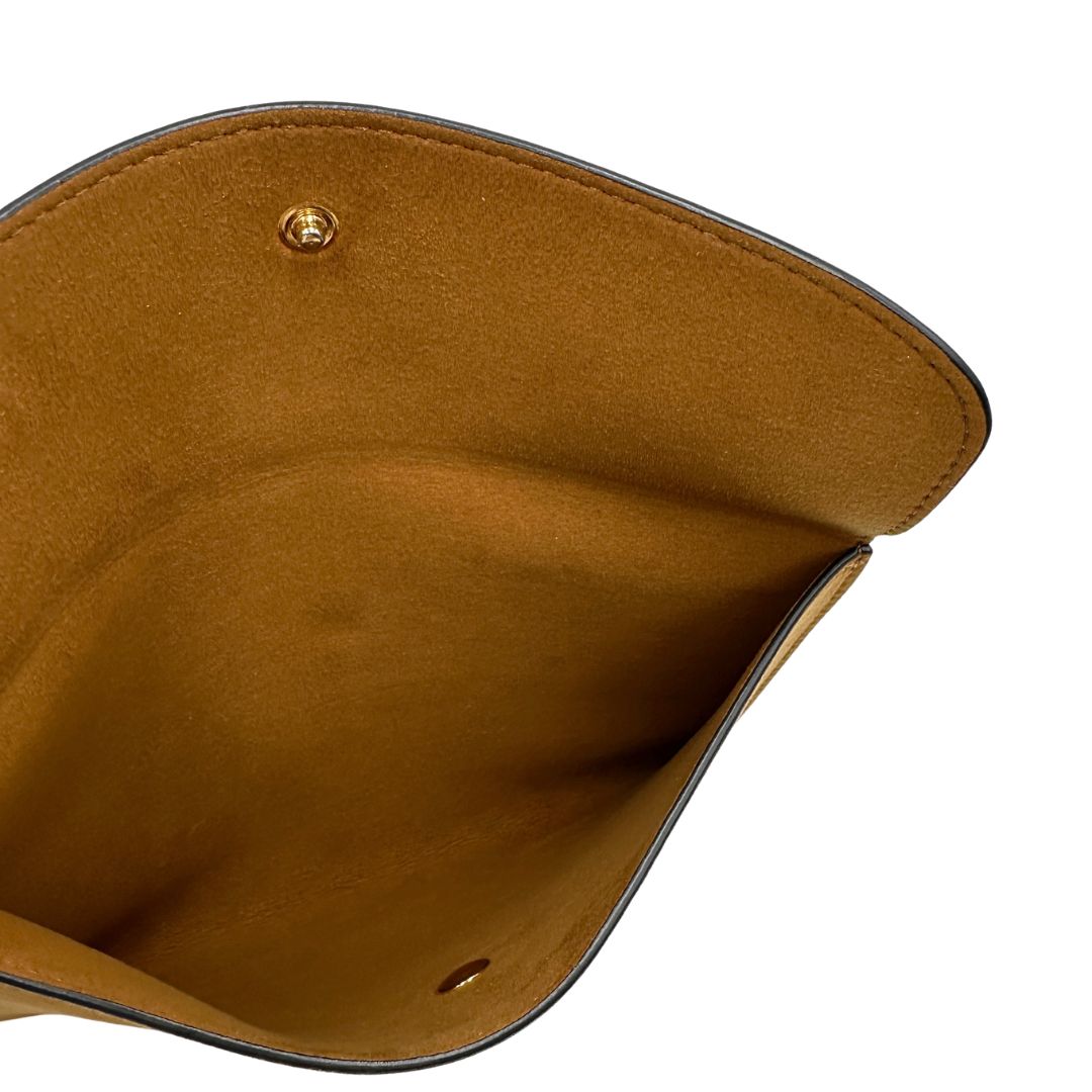  interno della borsa Stella McCartney in ecopelle verniciata grigia