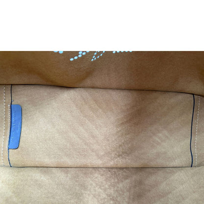 interno della borsa Stella McCartney in ecopelle verniciata grigia
