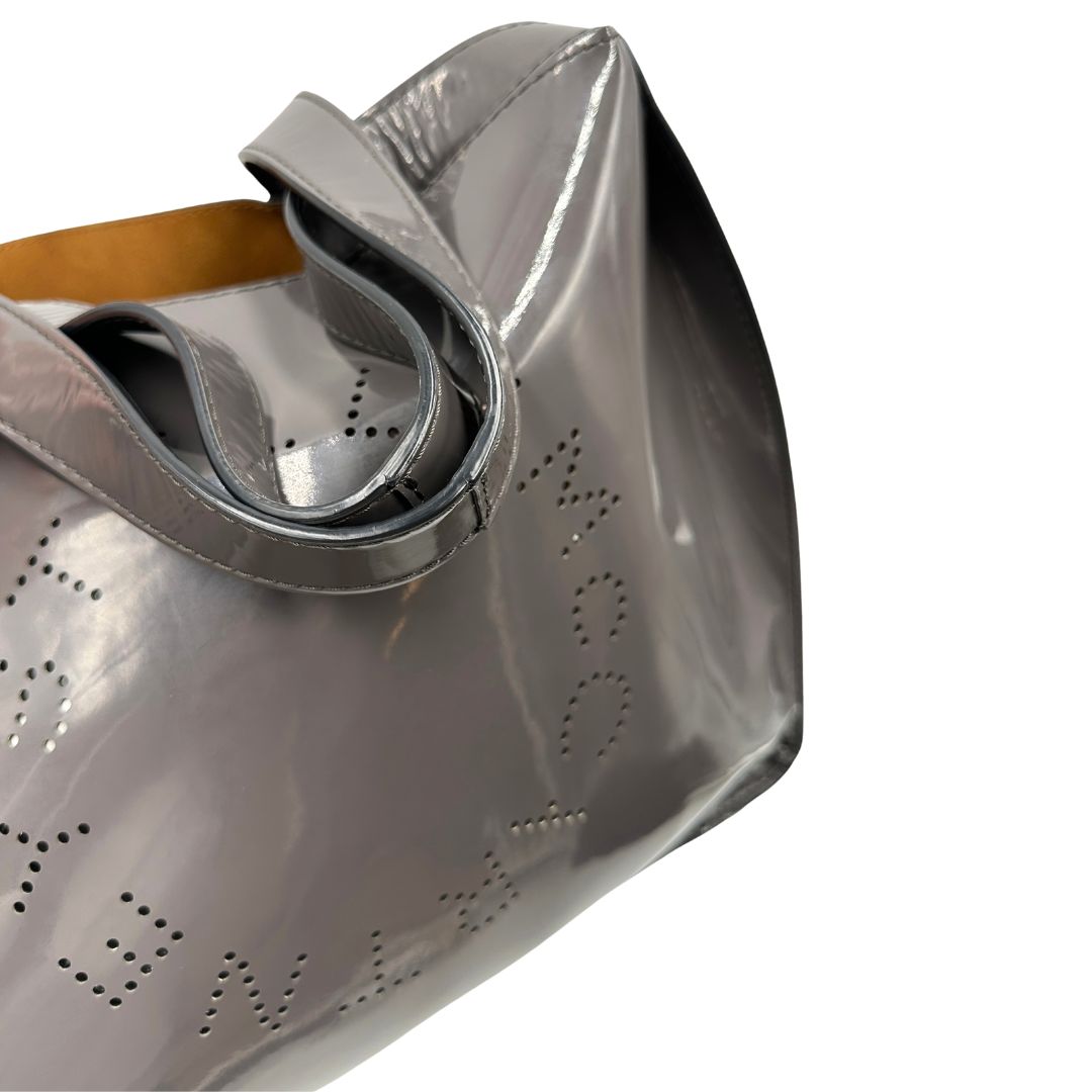 Borsa Stella McCartney in ecopelle verniciata grigia