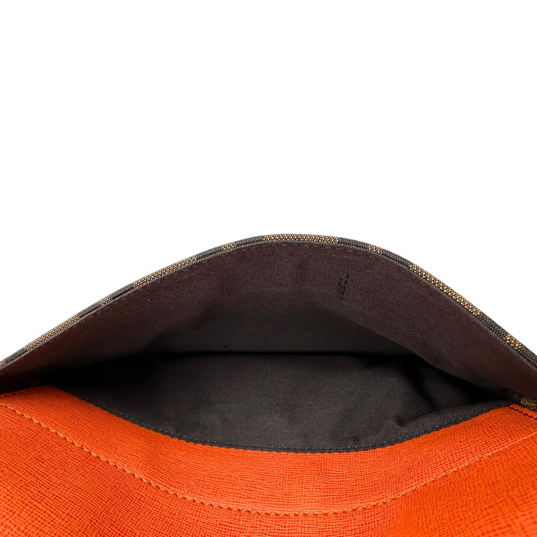 Messenger media Fendi Zucca