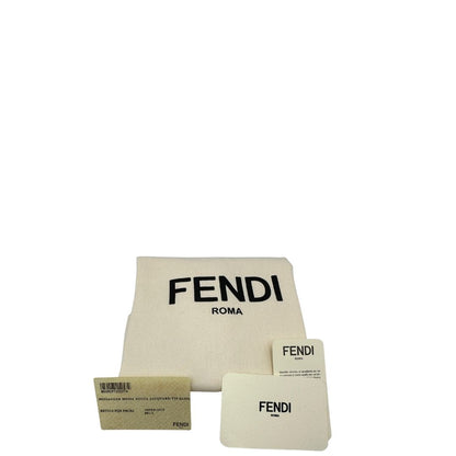Messenger media Fendi Zucca
