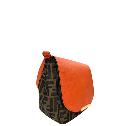 Messenger media Fendi Zucca