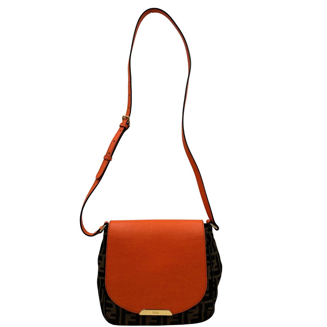 Messenger media Fendi Zucca