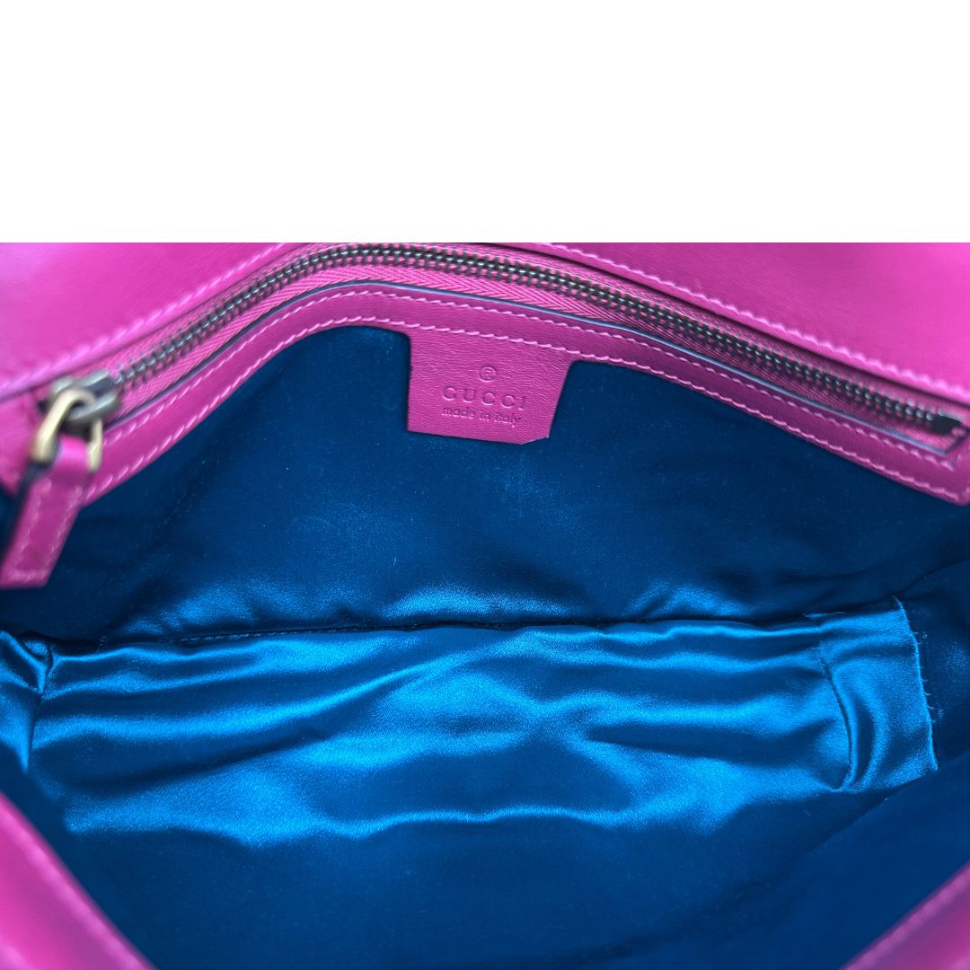 Borsa Gucci Marmont velvet media in velluto rosa