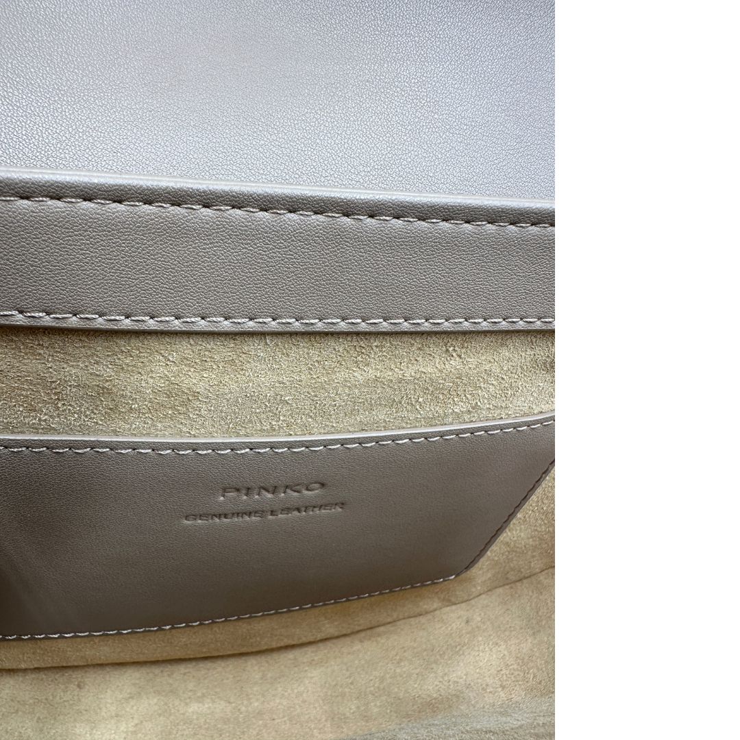 Love Pinko Round Click Classic