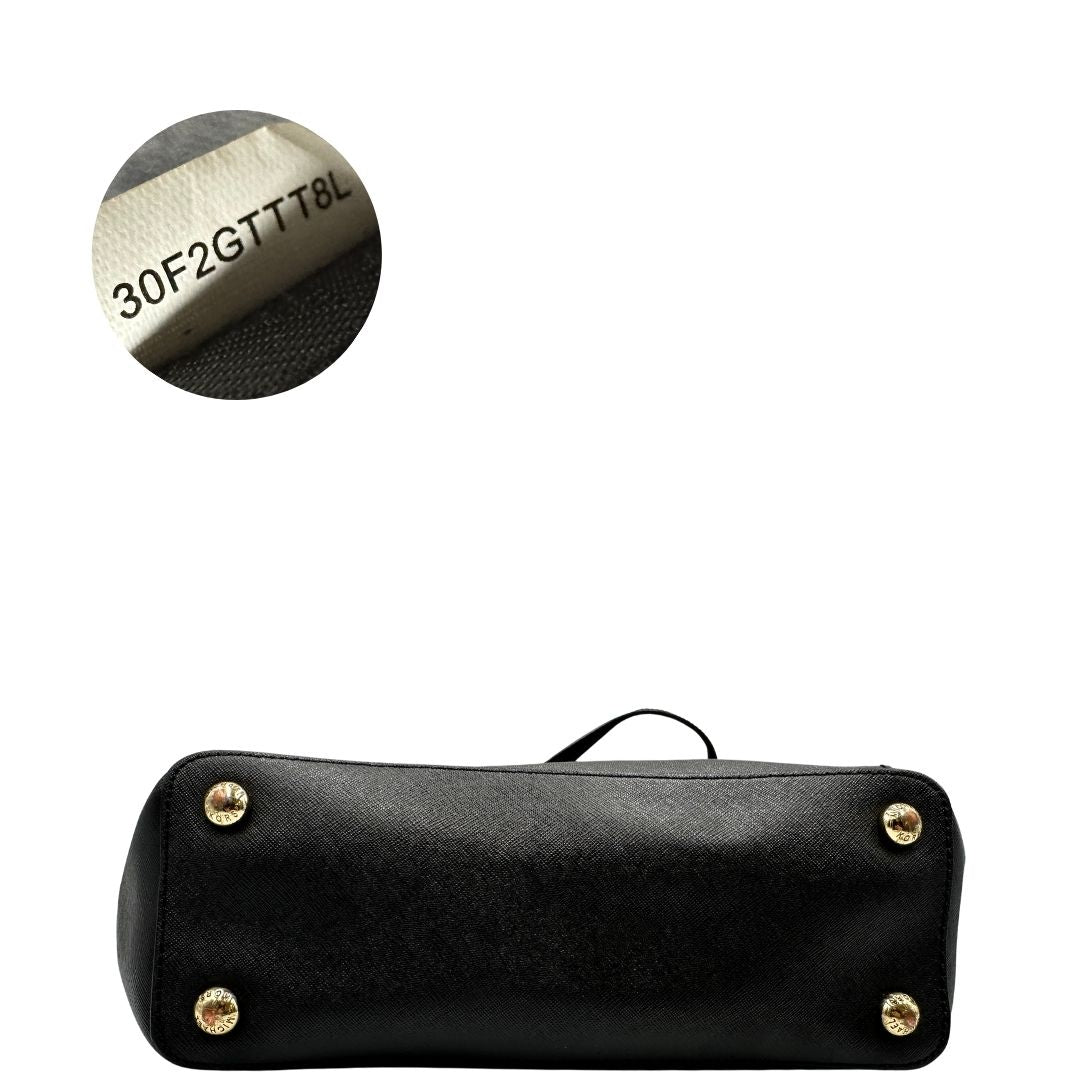 Shopper Michael Kors