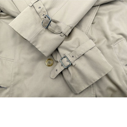 Trench Burberry beige in 51% cotone e 49% poliestere, di lusso, originale, ottime condizioni.