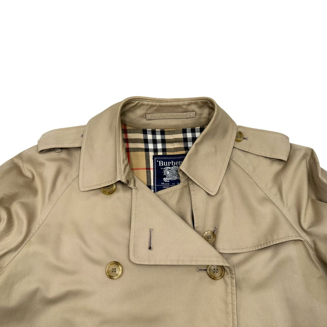 Trench Burberry beige in 51% cotone e 49% poliestere, di lusso, originale, ottime condizioni.