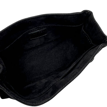 Accessorio organizer di una borsa Hermès caratterizzata da un corpo in pelle Epsom color Rouge Casaque, un manico superiore e una tracolla piatta rimovibile e non regolabile; da portare a mano o a tracolla. Completa di full set.