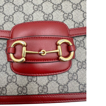  Borsa Gucci in canvas GG e finiture in pelle color amarena con dettaglio Horsebit sulla chiusura, di lusso, originale, ottime condizioni, usata