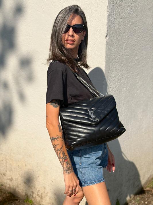 Borsa LouLou Media Saint Laurent nera
