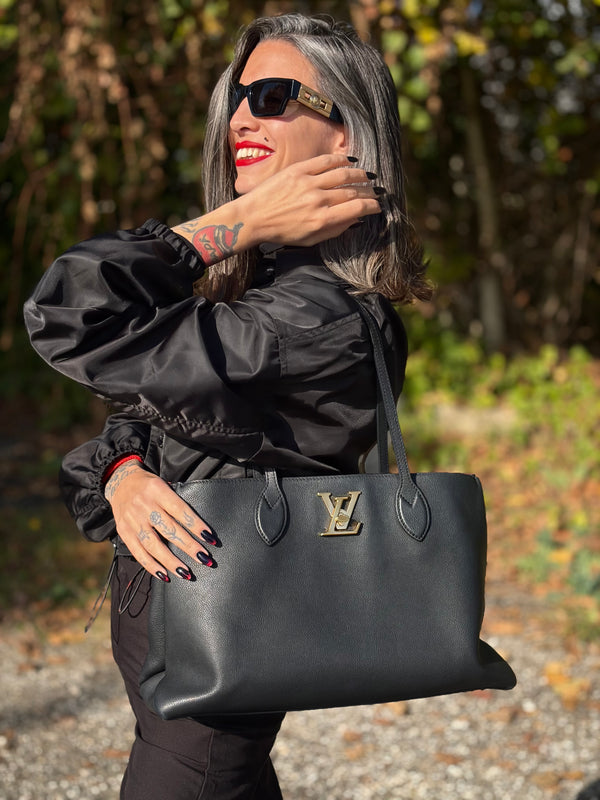 Shopper Louis Vuitton LockMe Nera