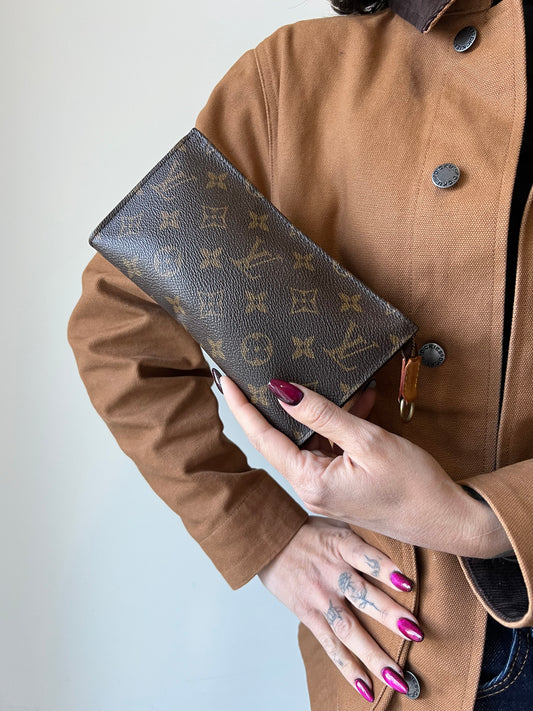 Pochette Toilette LV usata, originale, in ottime condizioni.