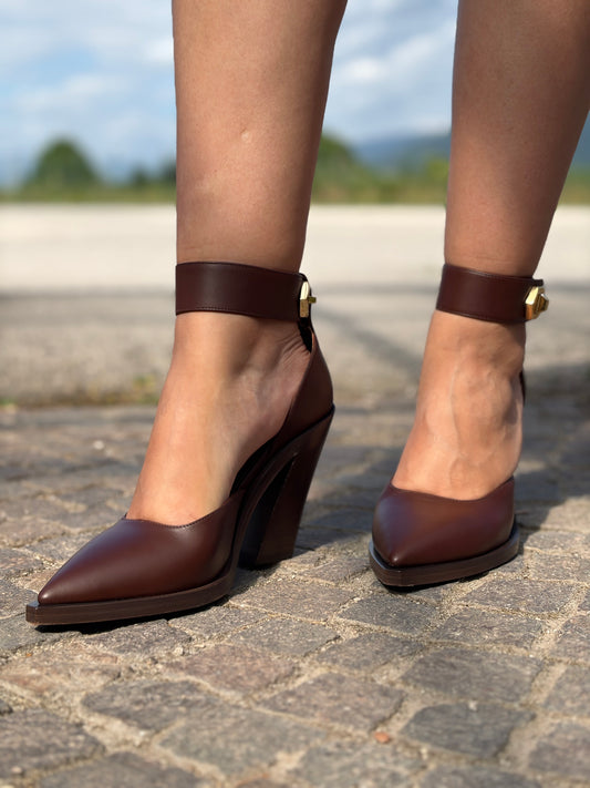Burberry scarpa con tacco n.39