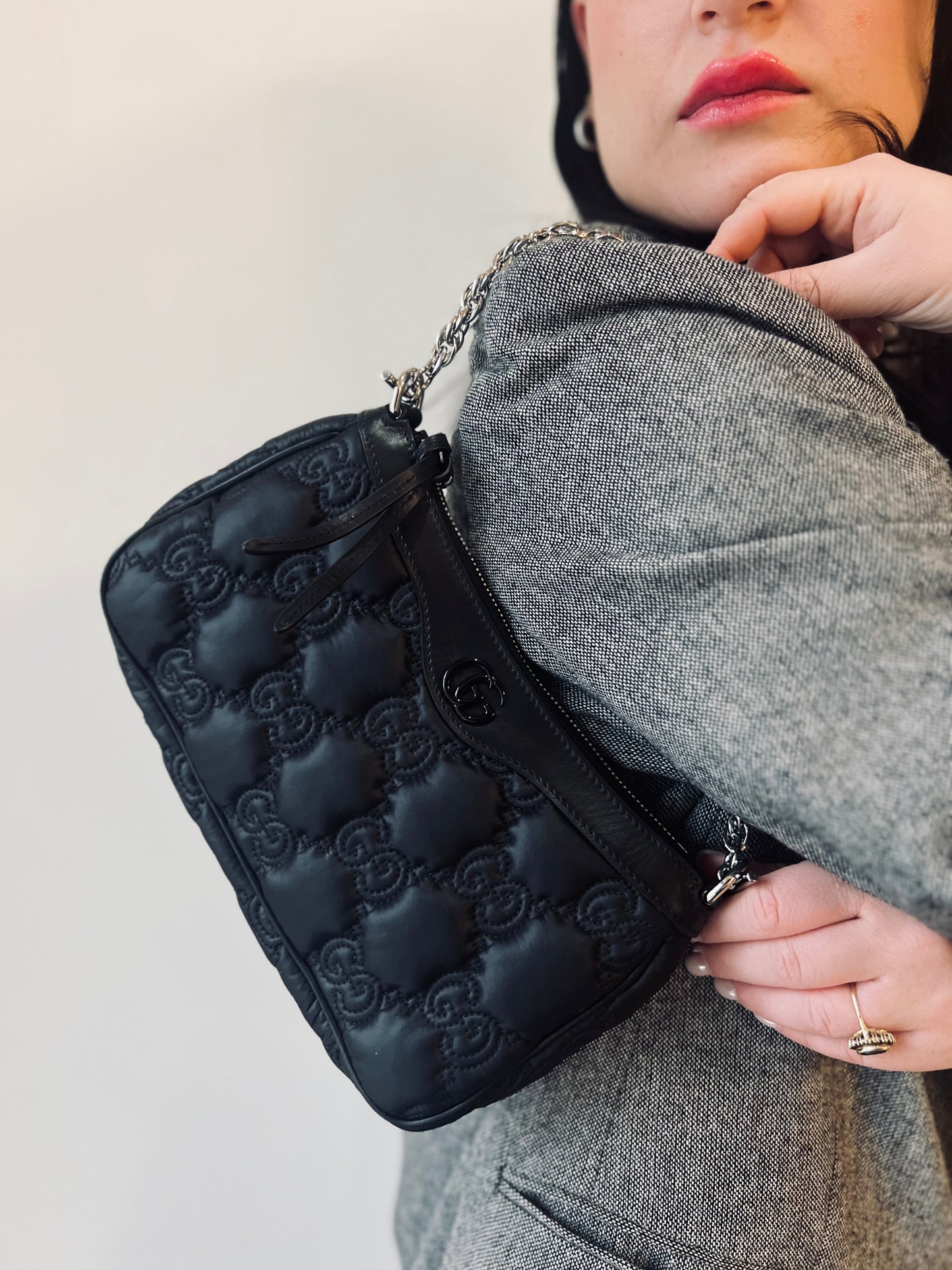 Tracolla Gucci GG Matelassé nera