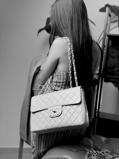Borsa Chanel Maxi Logo Jumbo Flap