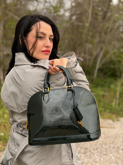 Alma PM vernis Louis Vuitton verde