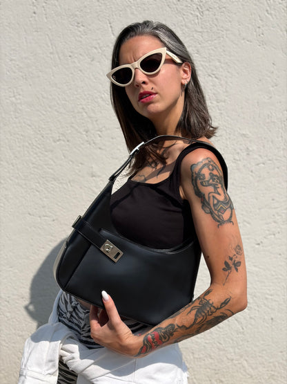 Hobo Salvatore Ferragamo nera