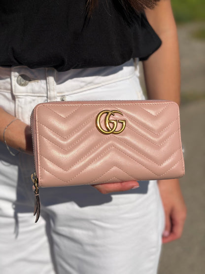 Portafoglio Gucci Marmont rosa