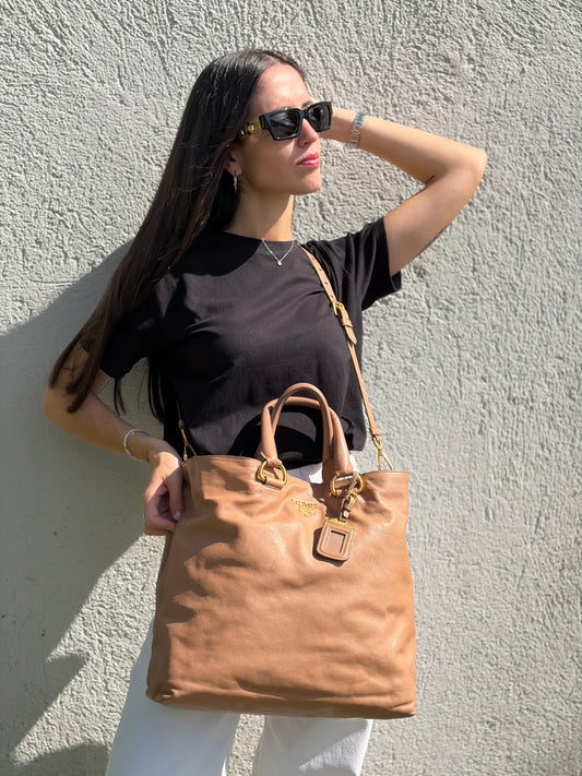 Tote Prada caramello