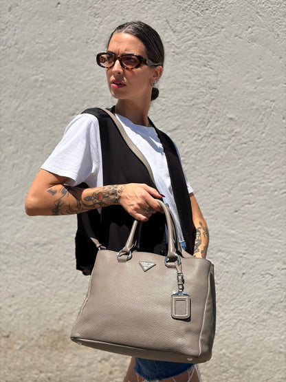 Satchel Prada grigia