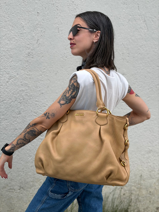 Tote Miu Miu beige