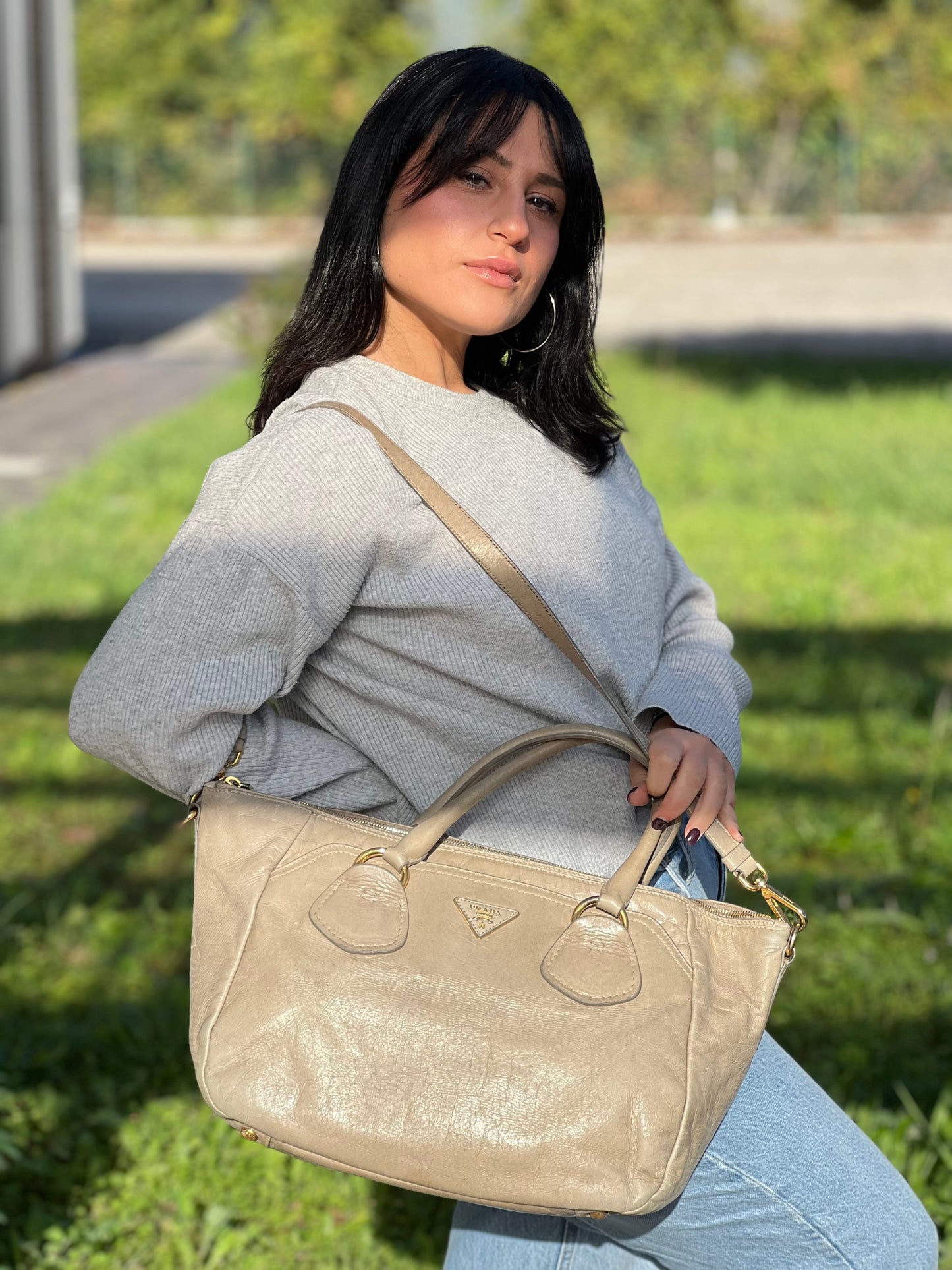 Satchel Prada con tracolla