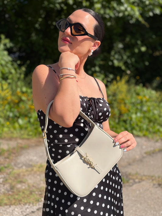 LE 5 À 7 Saint Laurent bianca