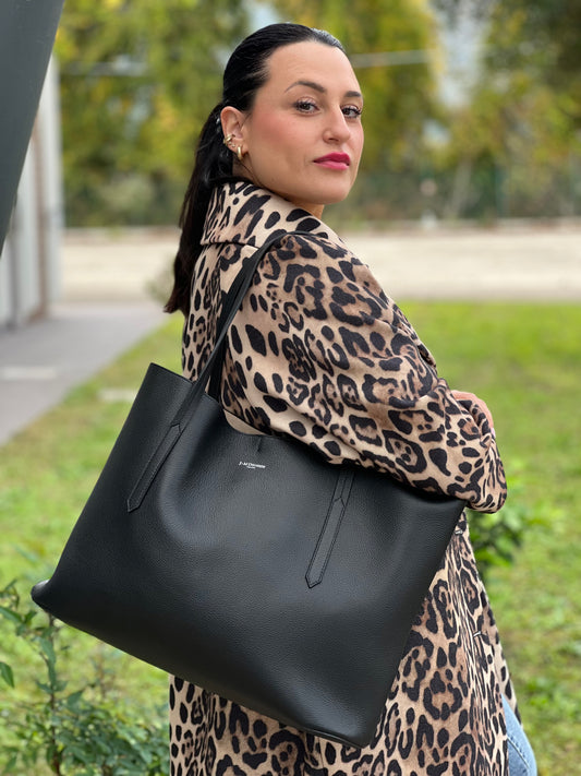 Shopper J&M Davidson